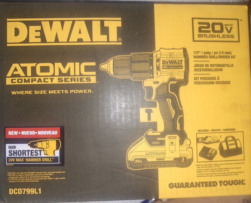New in box Dewalt  20V COMPACT SERIES1/2 in. Hammer Drill Kit