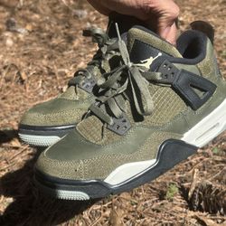 6y the Nike Air Jordan 4 Retro SE Craft "Medium Olive