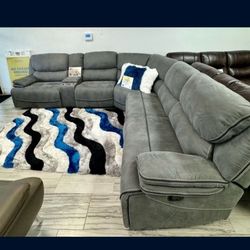 *Weekend Special!!!*---Cozy Alejandra Gray Microfiber Reclining Sectional Sofas---Now $1399!!!---Delivery/$10 Down Financing🫡