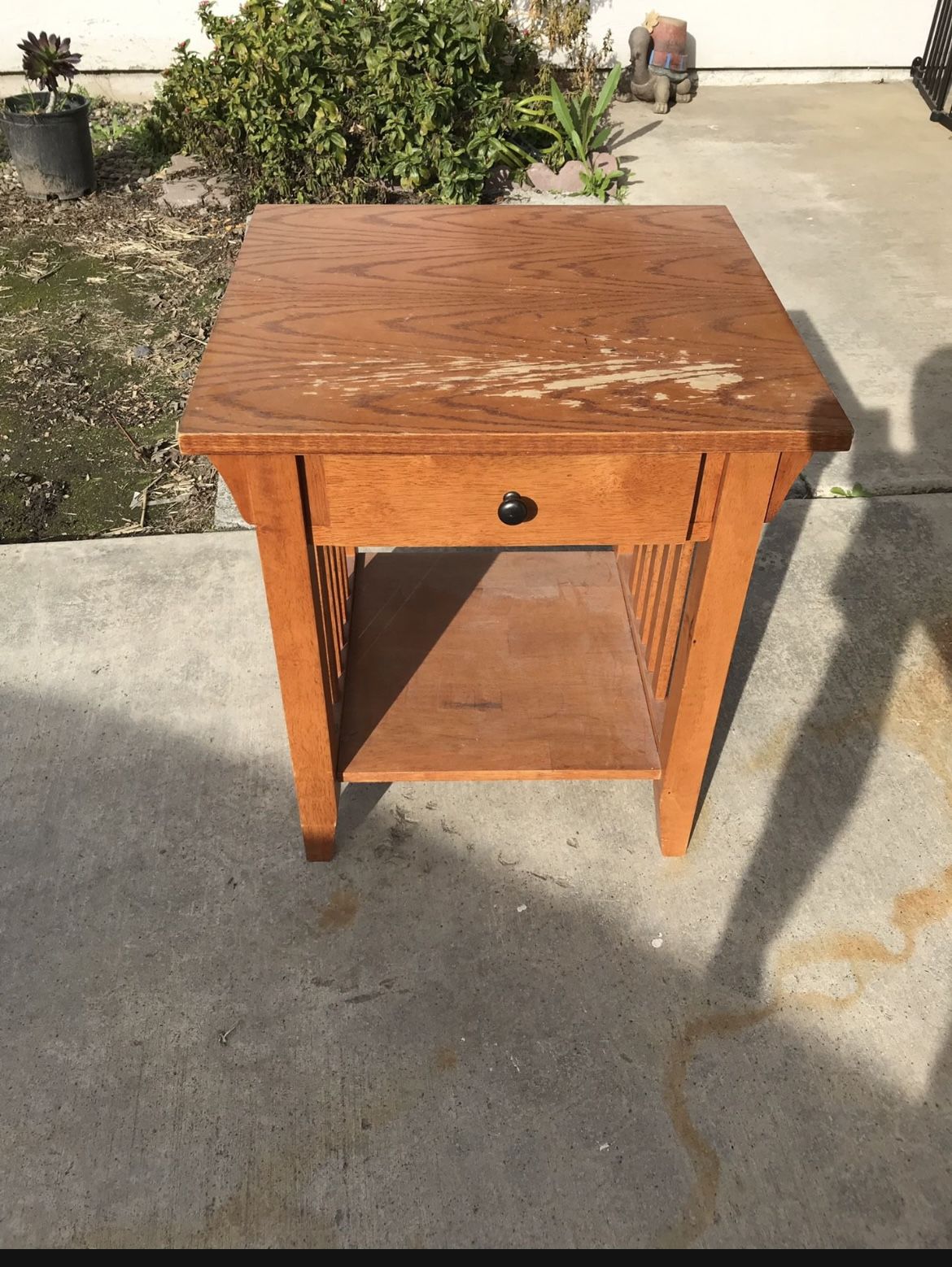 Solid wood end table Nightstand 