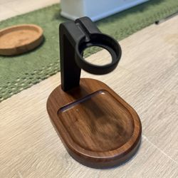 Wooden Apple Watch Dock 