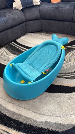 Baby bath tub