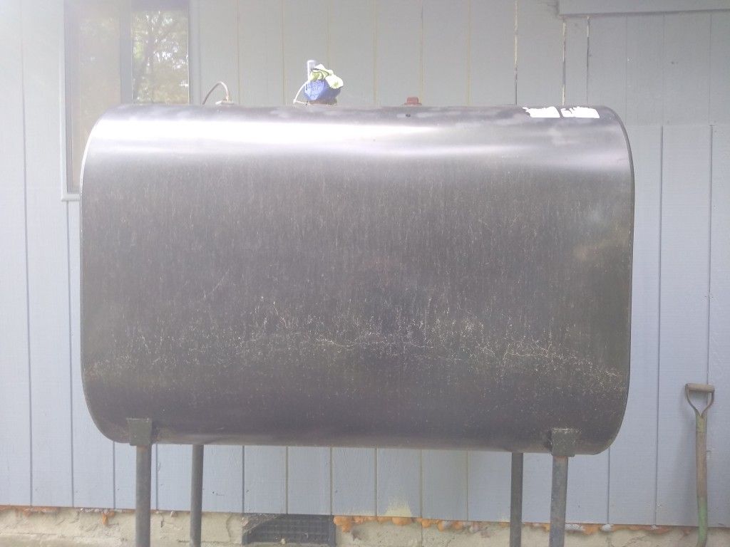 Granby 275 Gallon Oil Tank Like New