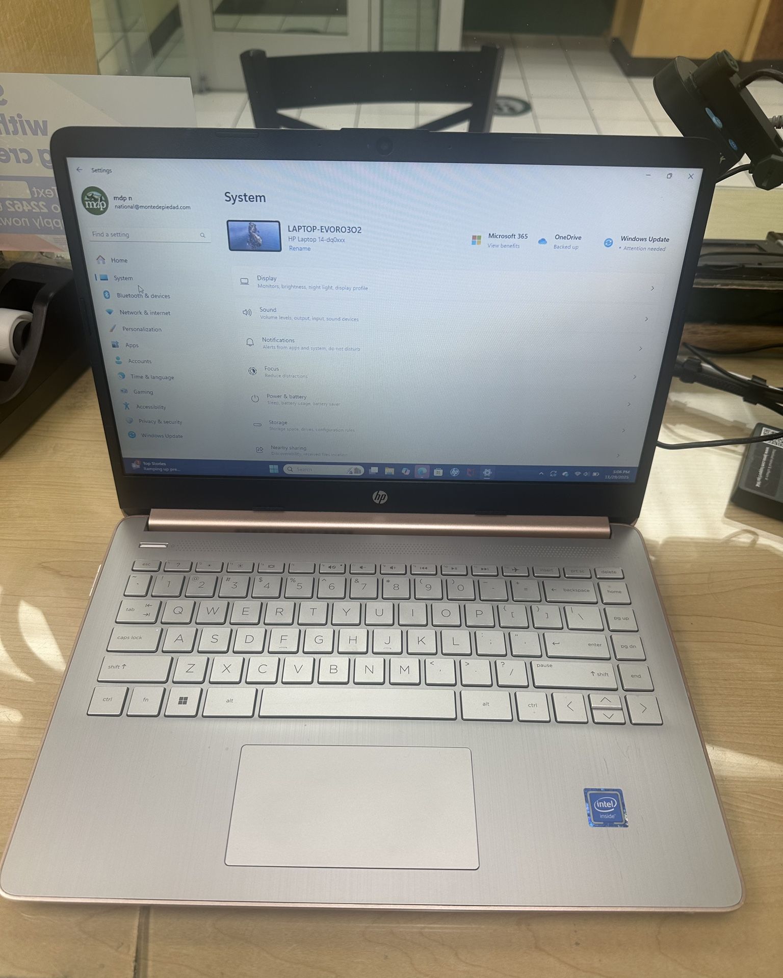 Hp Laptop (Ram:16gb Hdd:64gb