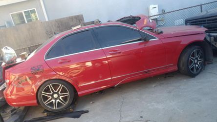 Mercedes Benz C250...WE HAVE PARTS FOR SALE... ENGINE SOLD