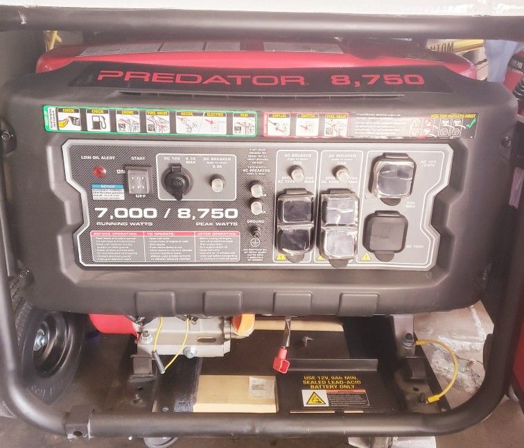 PREDATOR 8750 Watt Max Starting Extra Long Life Gas Powered Generator