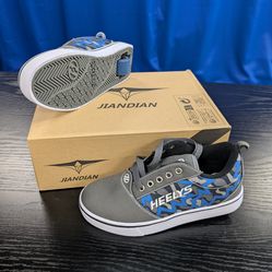 Original Heelys Roller Shoes - Youth Size 4, Gray/Blue Camo w/ Wheels!