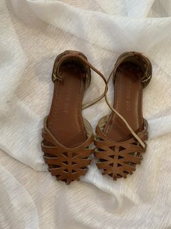 Girls brown flats