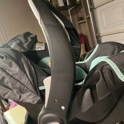 Car Sear And Matching Stroller 