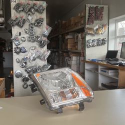 2005 To 2008 Nissan Frontier Headlight Passenger Side Assembly #229 FB229