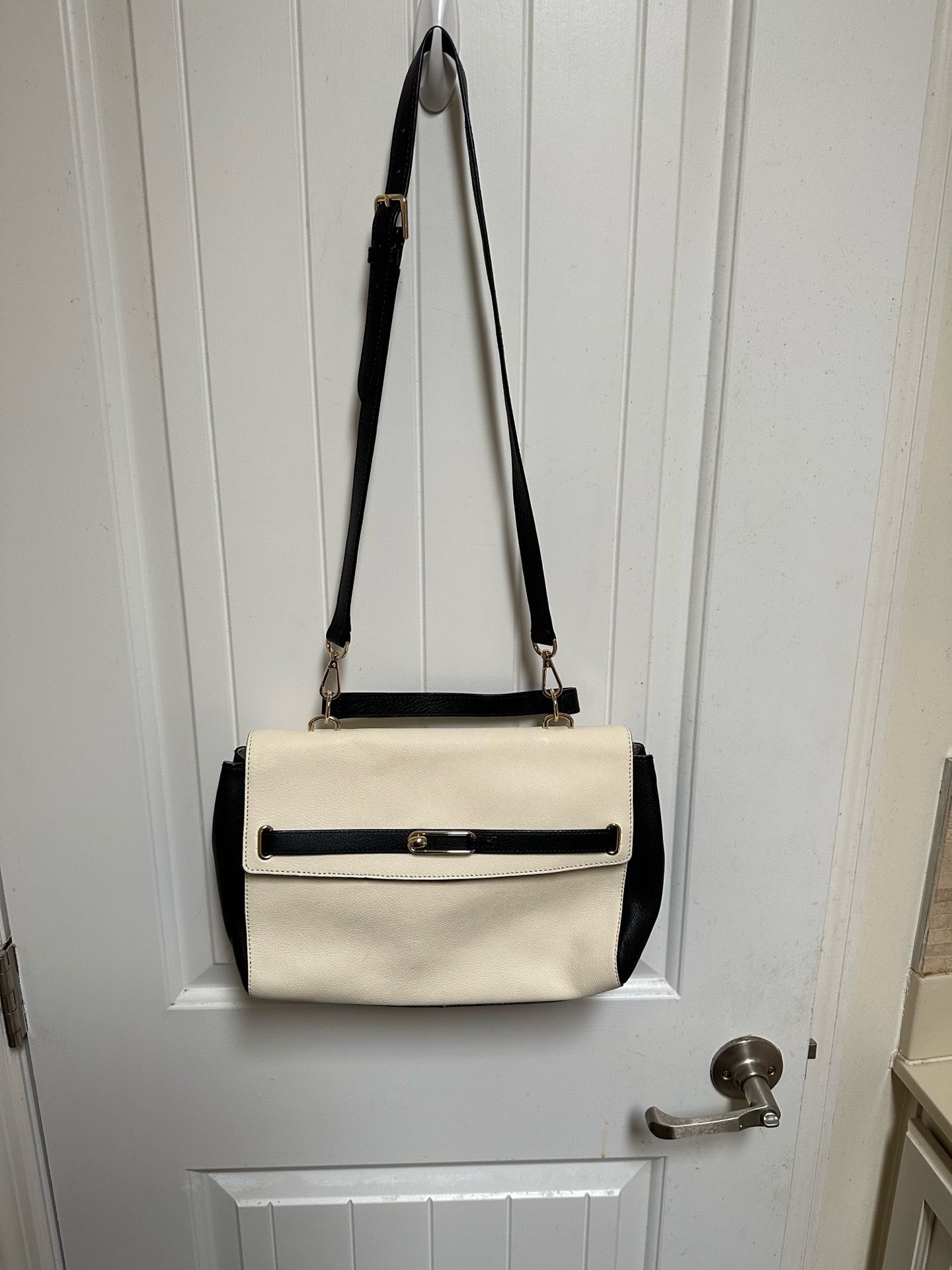 Ladies NEW Leather Talbots Pocketbook