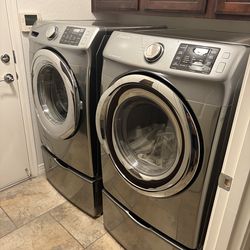 Samsung Washer & Dryer with Pedestals