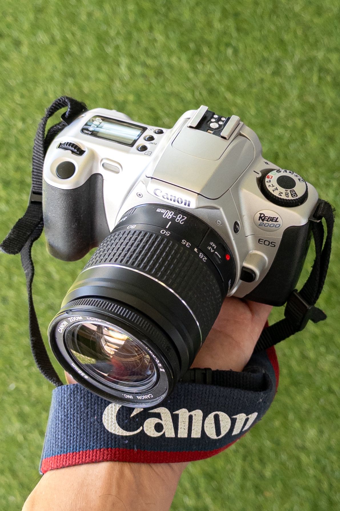 Canon Rebel 2000 35mm Film SLR Camera