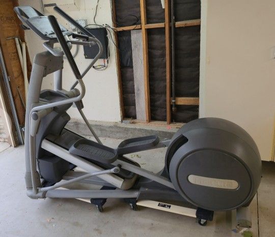 Precor EFX 576i