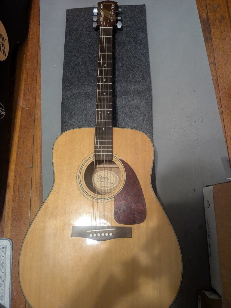Squier SD-7 Acoustic Guitar