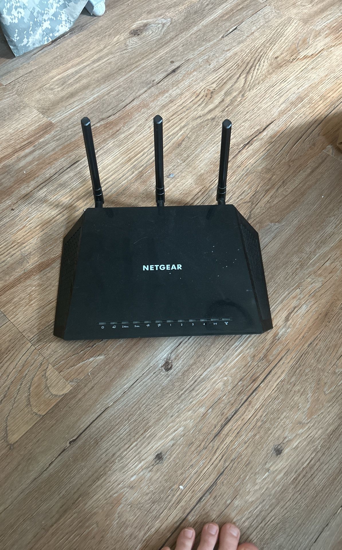 NETGEAR AC1750 smart router
