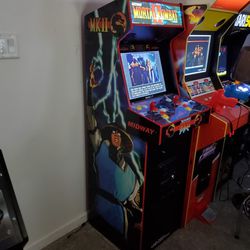 NIB Arcade1up Mortal Kombat II Deluxe Arcade Cabinet