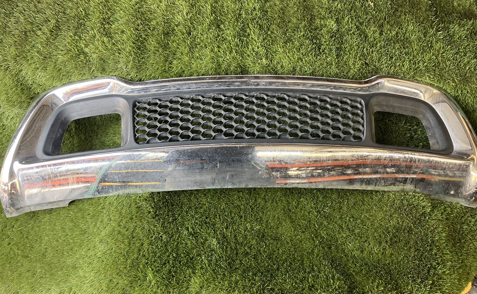 2014-2016 JEEP GRAND CHEROKEE LOWER BUMPER GRILLE CHROME W/INSERT OEM