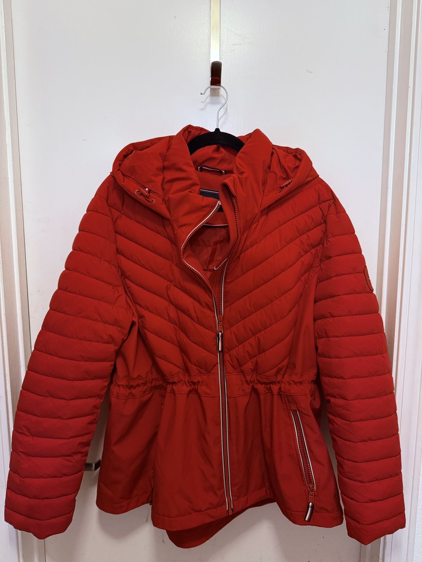 TOMMY HILFIGER - Women’s Puffer Jacket w/ Hood