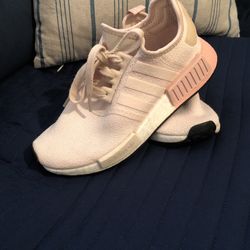 Pink Adidas’s Tenis Shoes #6 Excellent Conditions