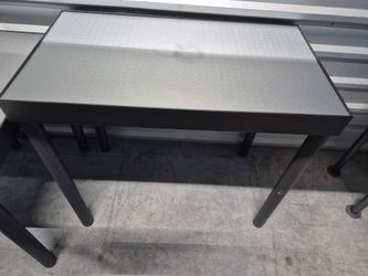 Metal Table Heavy Duty (Table Top Damaged) See Last 2 Pictures
