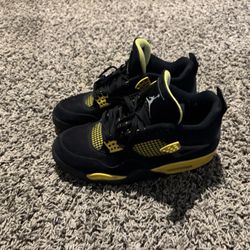 thunder Jordan 4s 