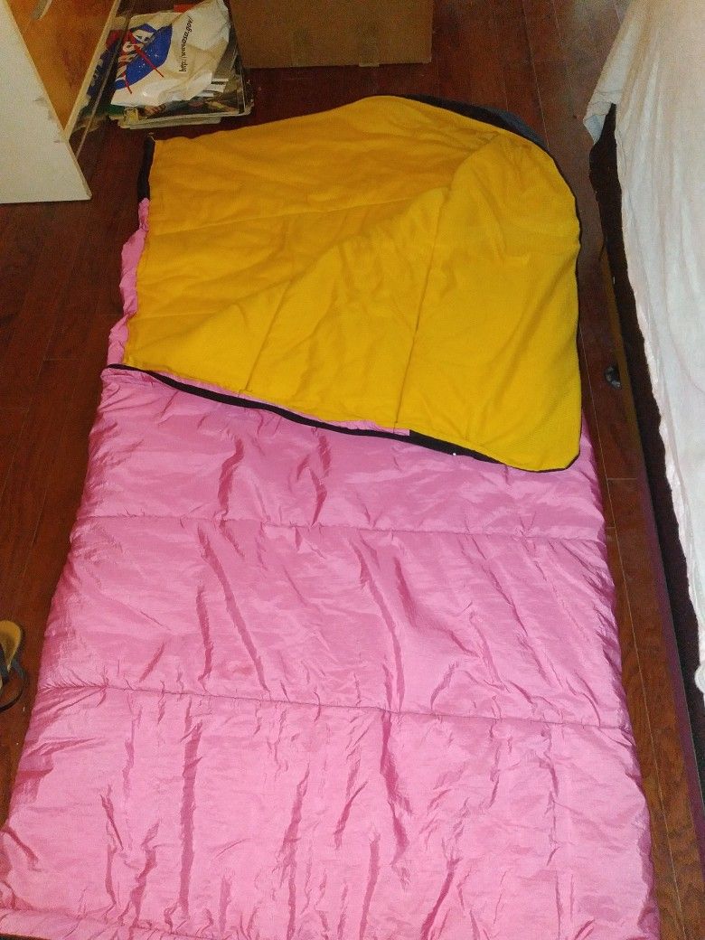 Zippered Sleeping Bag