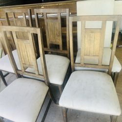 Selling Dining Table & 5 Chairs 