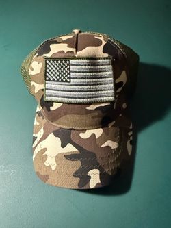 GoldCoast Sunwear Camo Trucker Hat Mesh Back USA Flag Patch One Size