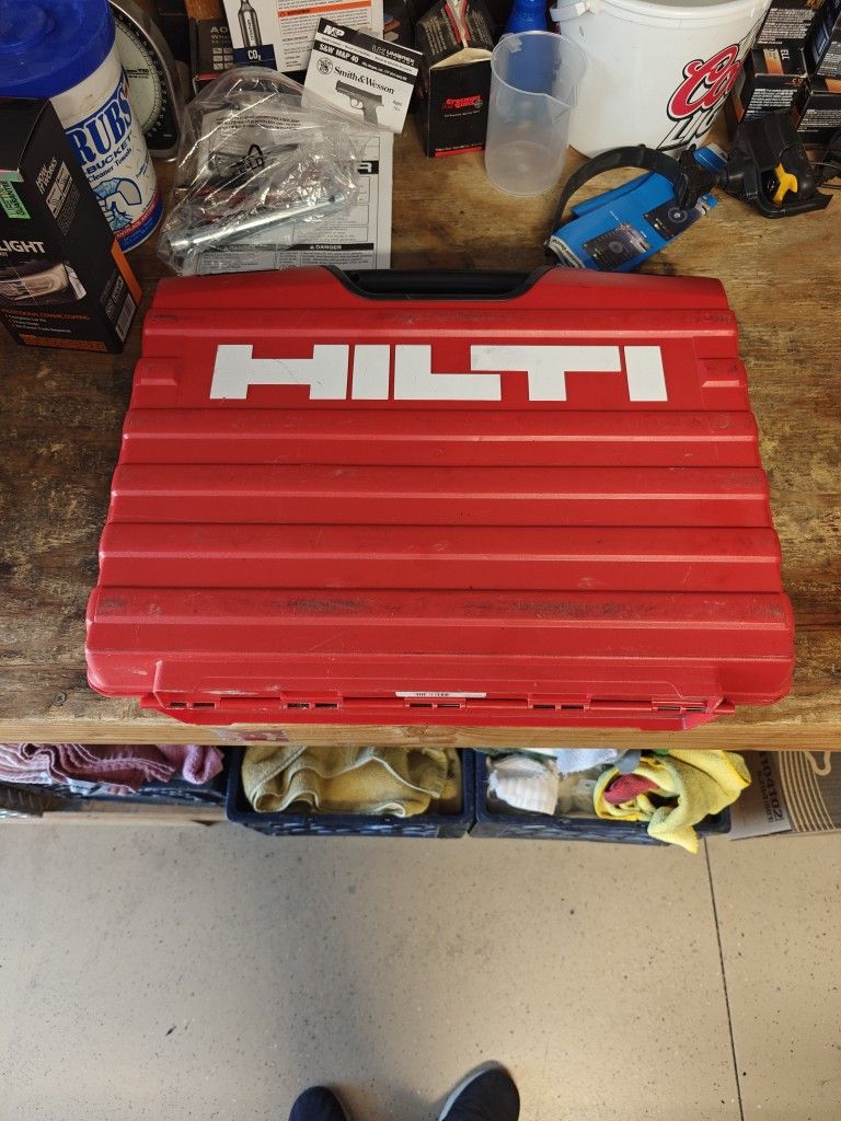 Hilti TE7 Rotary Hammer Drill