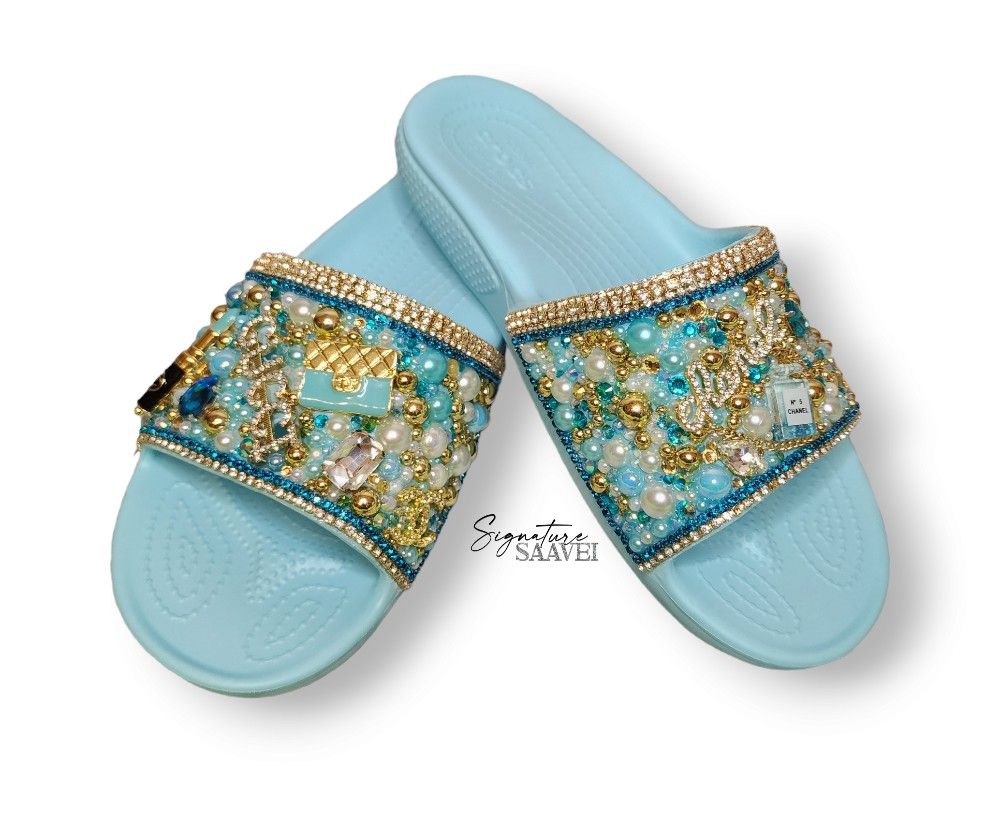 BRAND NEW Signature 'Turqia' Croc Slides (Women's Size 9)