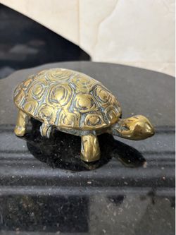 Vintage solid brass turtle hinged trinket box/ ash tray