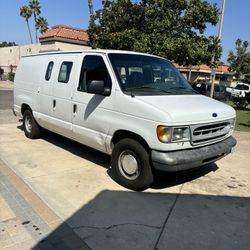 2002 Ford E-150
