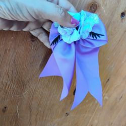 Lavender Bow
