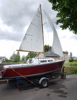 O'Day 22 Sailboat w/ 2014 Yamaha 9.9 Four Stroke & Trailer
