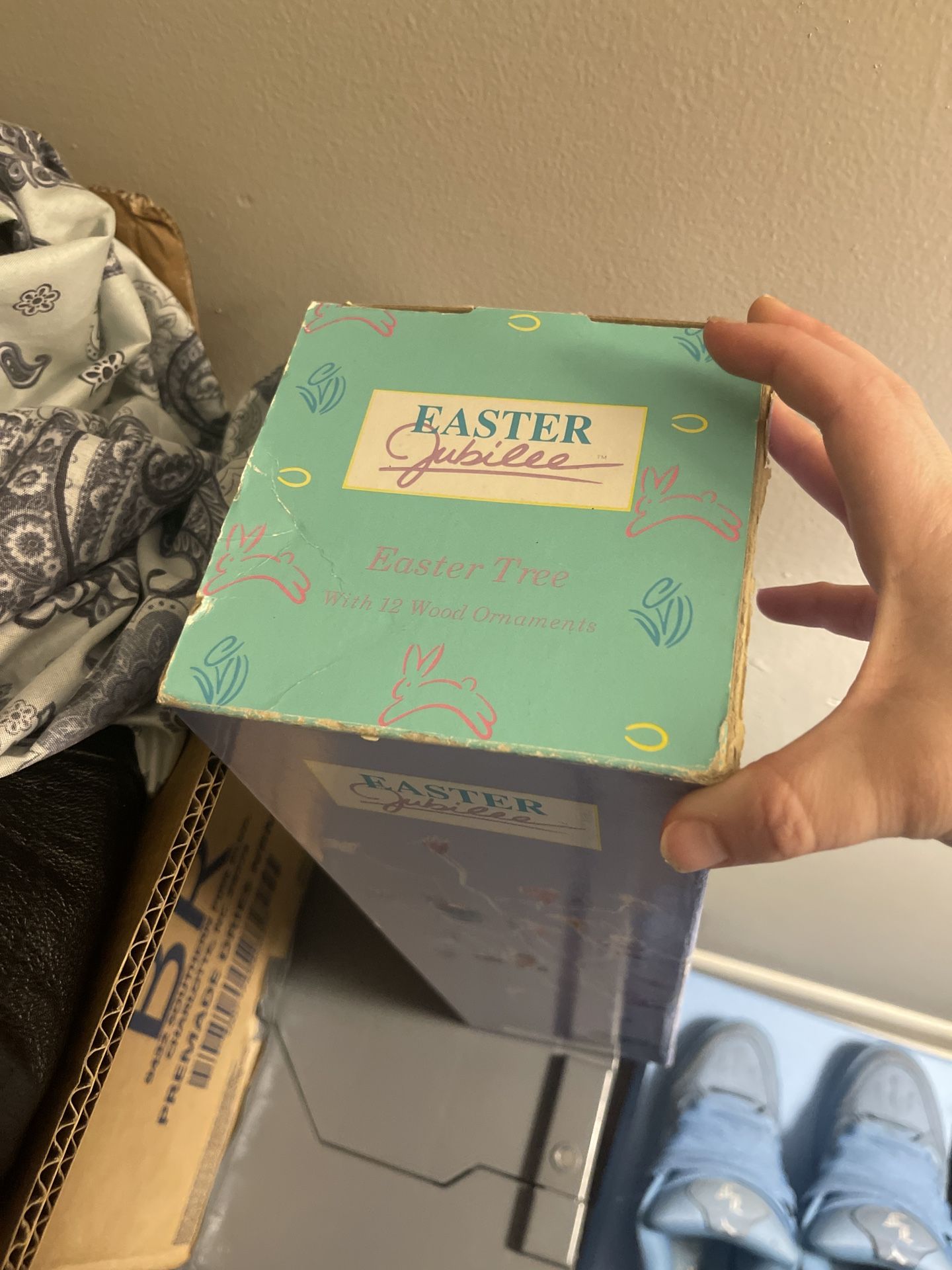 Easter prop tree