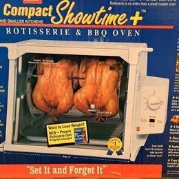 RONCO .. Showtime.. Compact Rotisserie & BBQ Oven.. complete with box, attachments and all instructions.. by Ron Popeil .. Model #3000.. White. Perfec