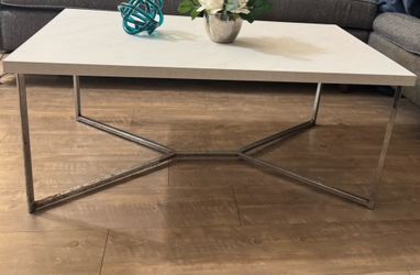 White Coffe Table