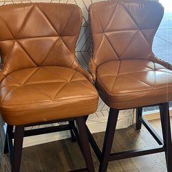 4 bar stools