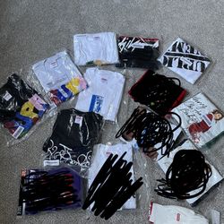 Supreme Tee Box Logo On Kaws Mariah Raphael Pistol Nike Jordan TV Yeezy university blue kith Kaws NEW