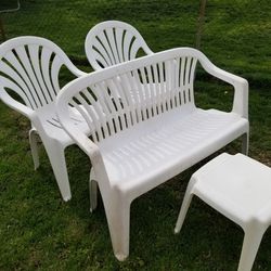 Set Patio Chairs  3 Years Old