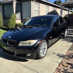 BMW 328i Sedan 2011