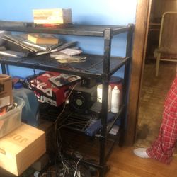 4 Level Metal Shelving Unit