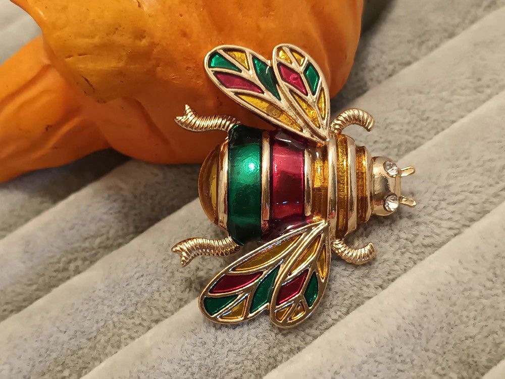 Rare Honey Bee Insect Classic Unique Exquisite Enamel Brooch Pin Jewelry