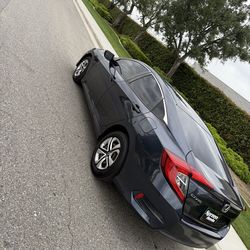 2016 honda civic. Título limpio.