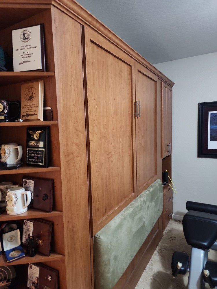 Murphy Bed for Sale in Litchfield Park, AZ OfferUp