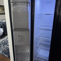 Side By Side Refrigerator 