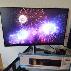 Two HP E24 G5 Monitors, HP Keyboard & Mouse