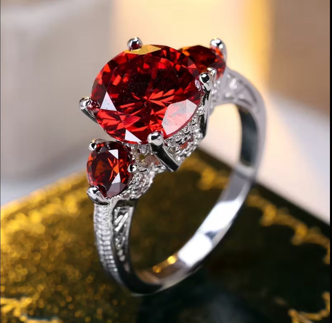 1pc Elegant Classic Style Red Cubic Zirconia Engagement Ring, Luxurious Promise Wedding Band for Bride