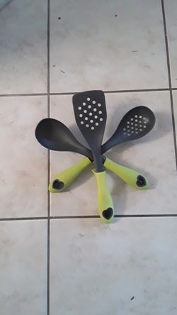 Kitchen utensil set
